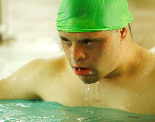 galeria-fundacion-deportesdown-chile-piscina-2